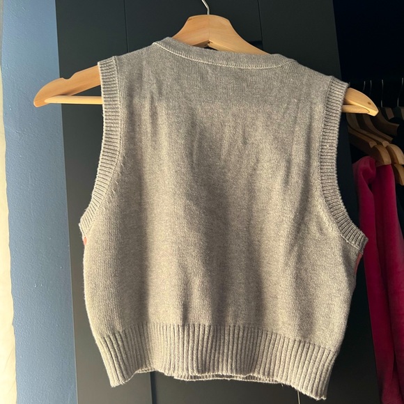 AEROPOSTLE cropped sweater vest - Picture 2 of 3